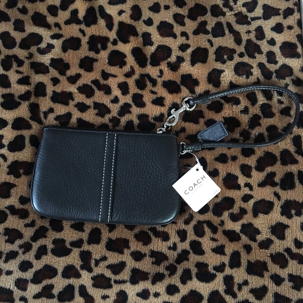NWT COACH black wristlet